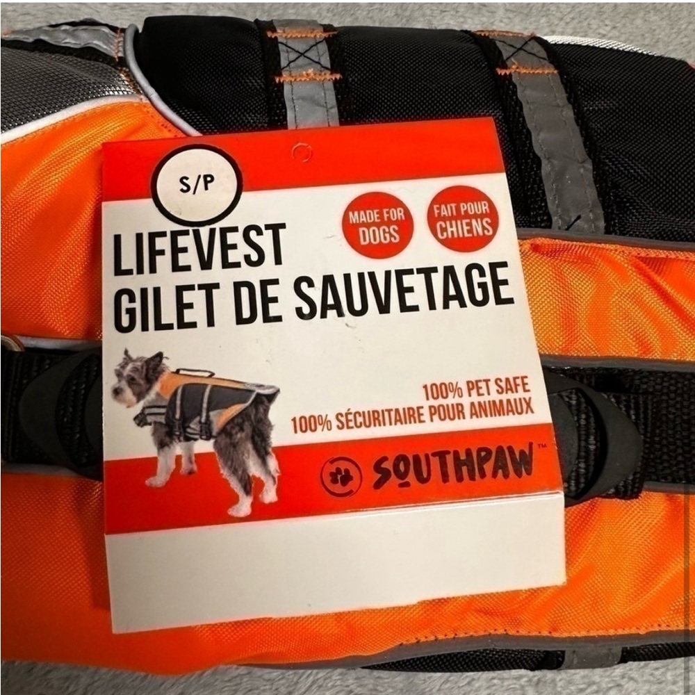 SouthPaw NWT - Pet life Jacket w/Sun Alert Technology - Orange and black. Size S